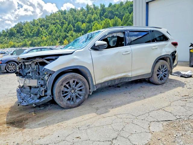 TOYOTA HIGHLANDER 2019 with VIN 5TDJZRFH1KS628662 - Photo from auction