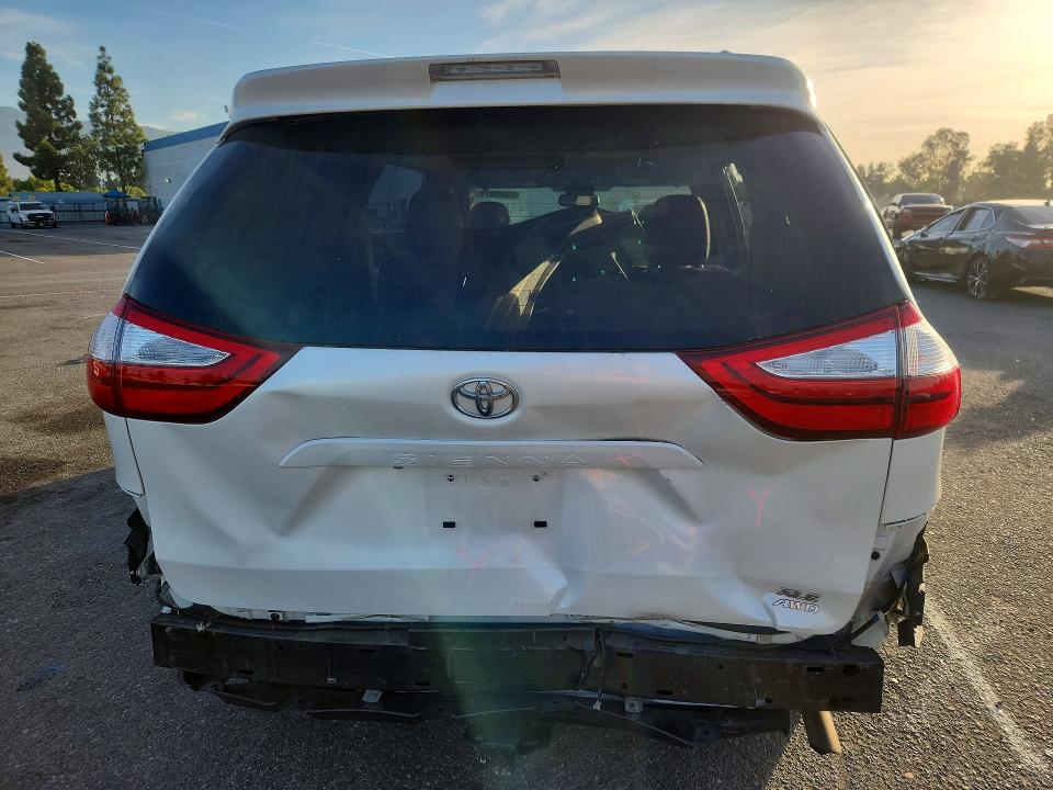 Photo 6 from auction – 2016 TOYOTA SIENNA with VIN 5TDDK3DC0GS130451