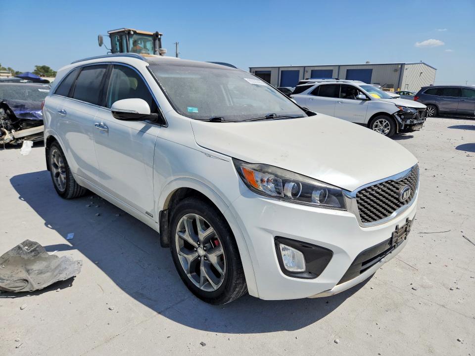 Photo 4 from auction – 2016 KIA SORENTO with VIN 5XYPKDA53GG164390