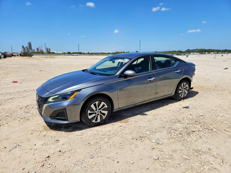 NISSAN ALTIMA 2023 with VIN 1N4BL4BV8PN379039 - Photo from auction