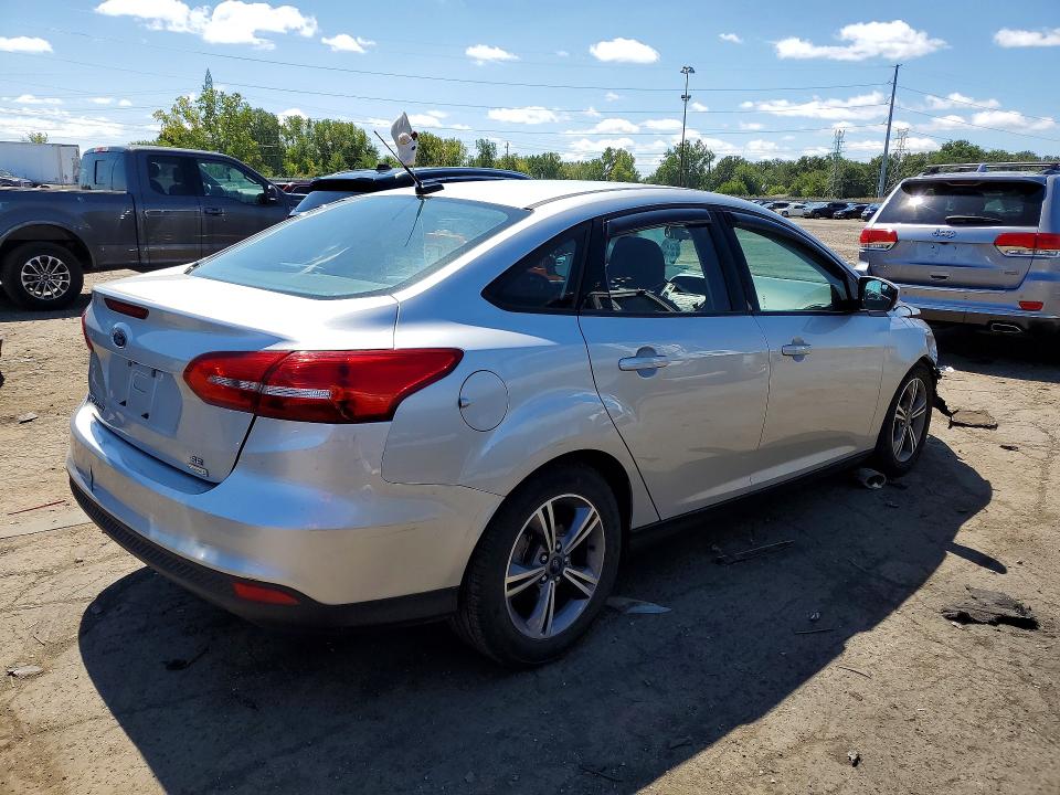Photo 3 from auction – 2017 FORD FOCUS with VIN 1FADP3FEXHL257426