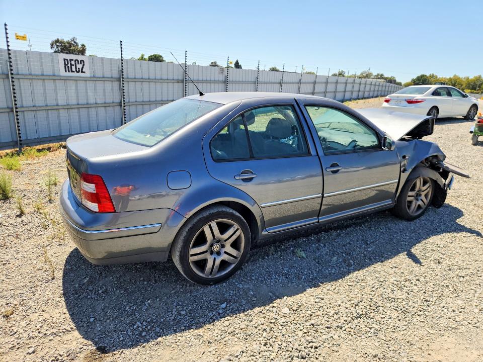 Photo 3 from auction – 2004 VOLKSWAGEN JETTA with VIN 3VWRA69M64M008665