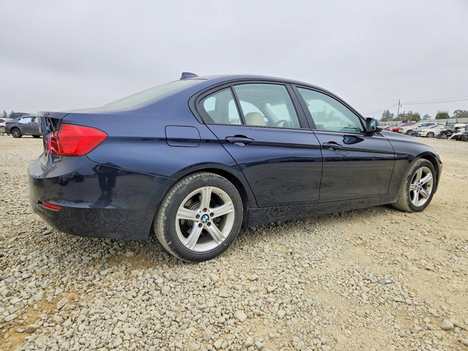 Photo 3 from auction – 2014 BMW 320 with VIN WBA3B1C59EP679167