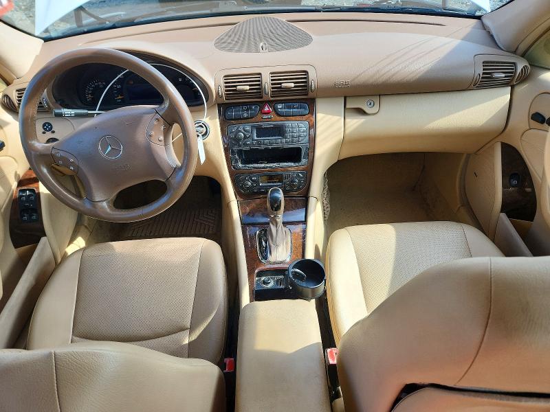 Photo 8 from auction – 2002 MERCEDES-BENZ C with VIN WDBRH64J12F251940