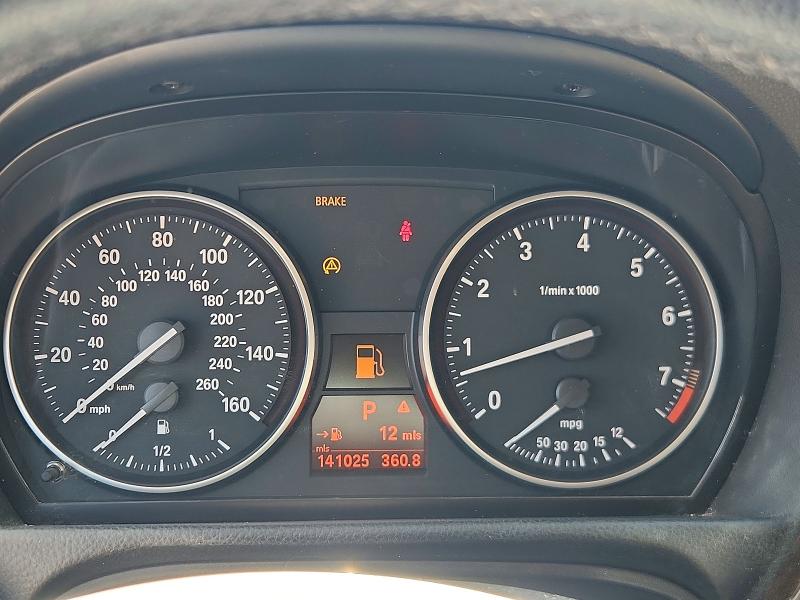 Photo 9 from auction – 2009 BMW 328 with VIN WBAPH77549NM27678
