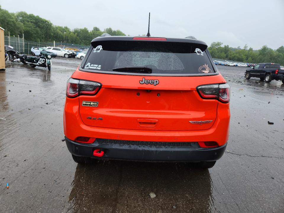 Photo 6 from auction – 2019 JEEP COMPASS with VIN 3C4NJDDB5KT727811