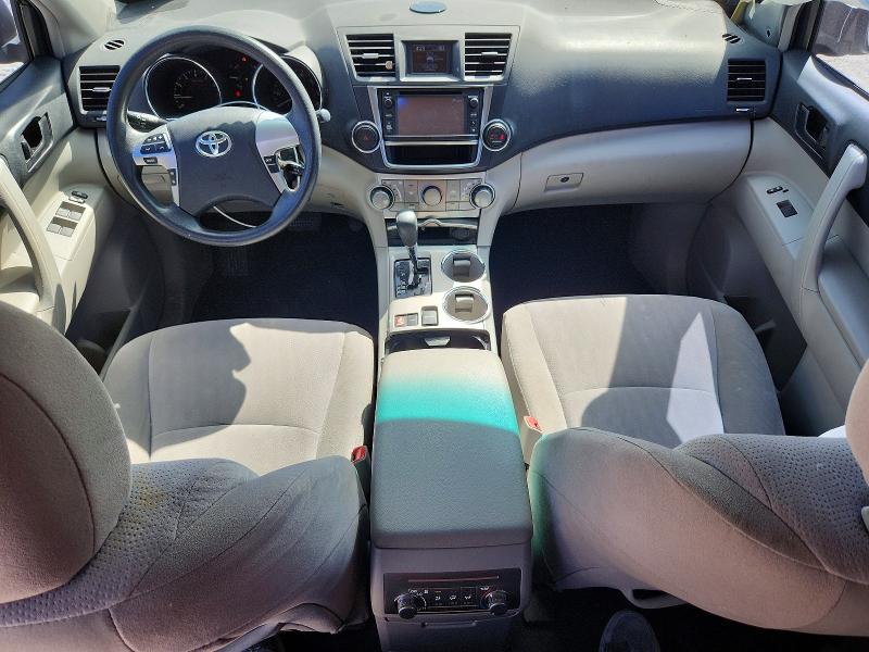 Photo 8 from auction – 2013 TOYOTA HIGHLANDER with VIN 5TDZK3EH1DS101780