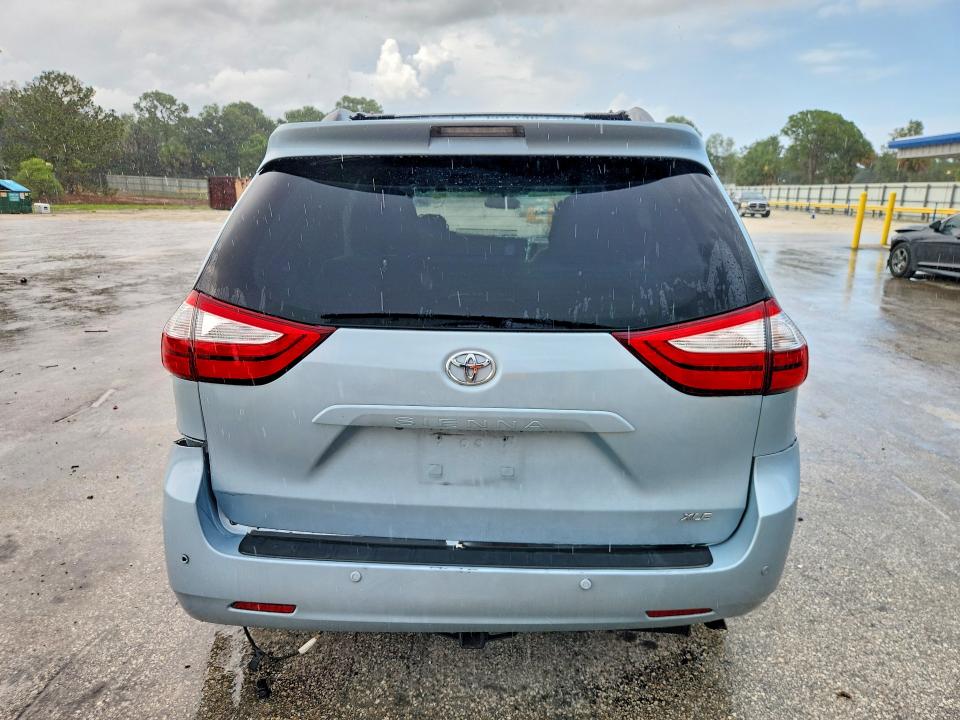 Photo 6 from auction – 2015 TOYOTA SIENNA with VIN 5TDYK3DC0FS550906