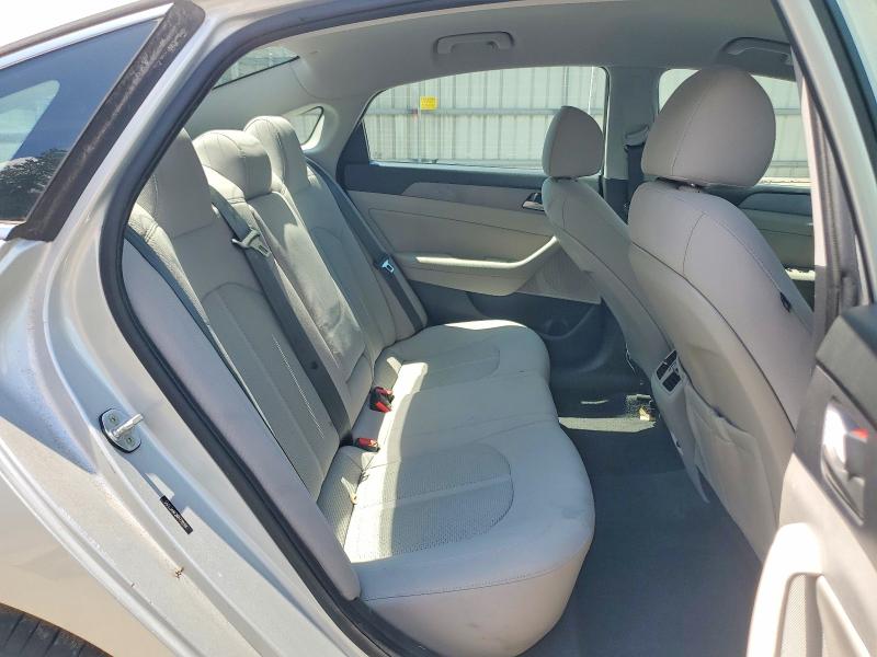 Photo 10 from auction – 2019 HYUNDAI SONATA with VIN 5NPE34AF2KH770701