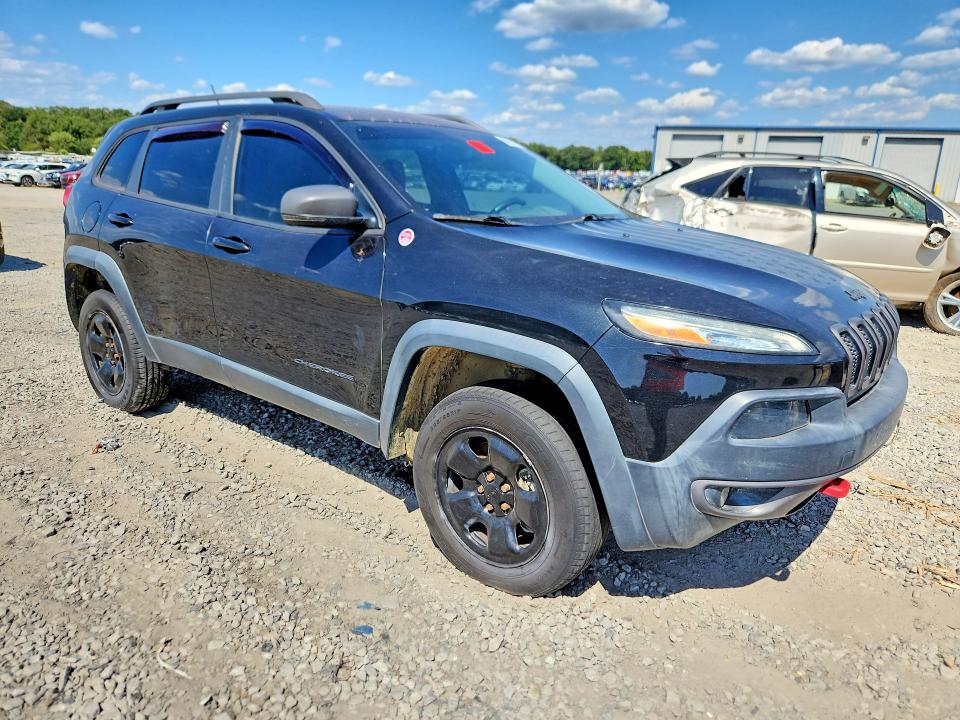 Photo 4 from auction – 2015 JEEP CHEROKEE with VIN 1C4PJMBSXFW663437