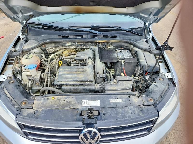 Photo 11 from auction – 2016 VOLKSWAGEN JETTA with VIN 3VW267AJ4GM337539