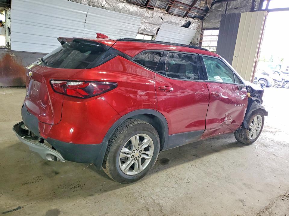 Photo 3 from auction – 2019 CHEVROLET BLAZER with VIN 3GNKBGRS6KS615414