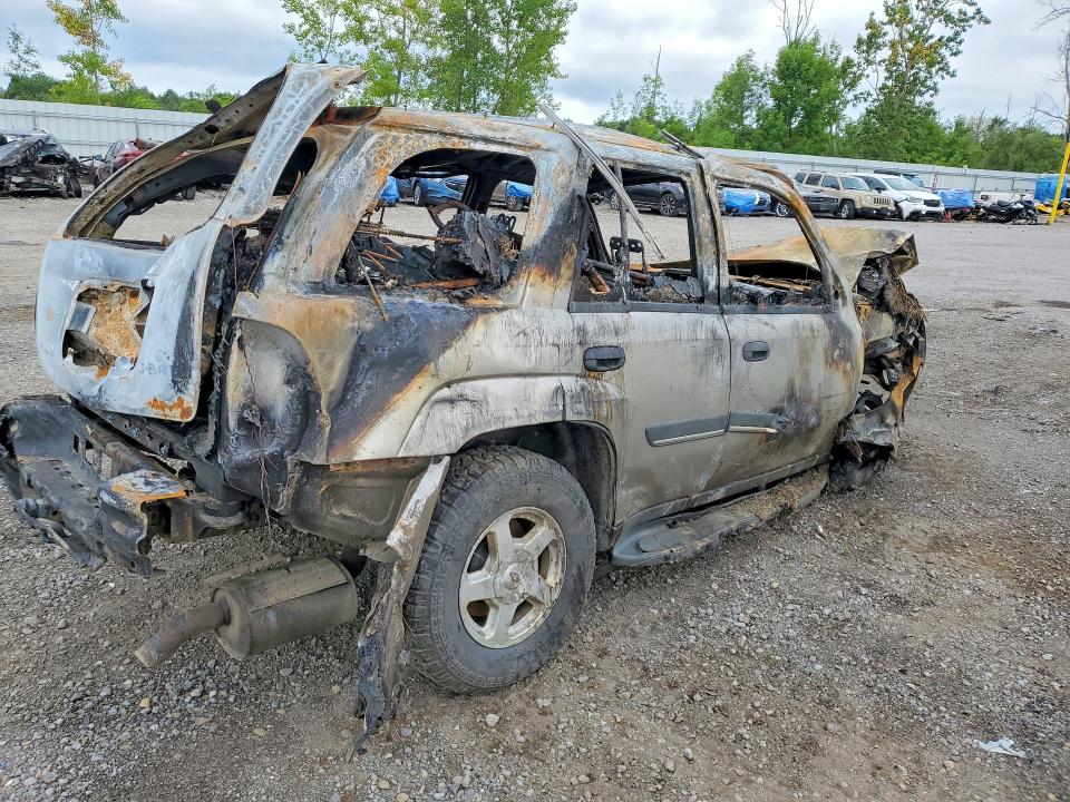 Photo 3 from auction – 2002 CHEVROLET TRAILBLAZER with VIN 1GNDT13SX22281072