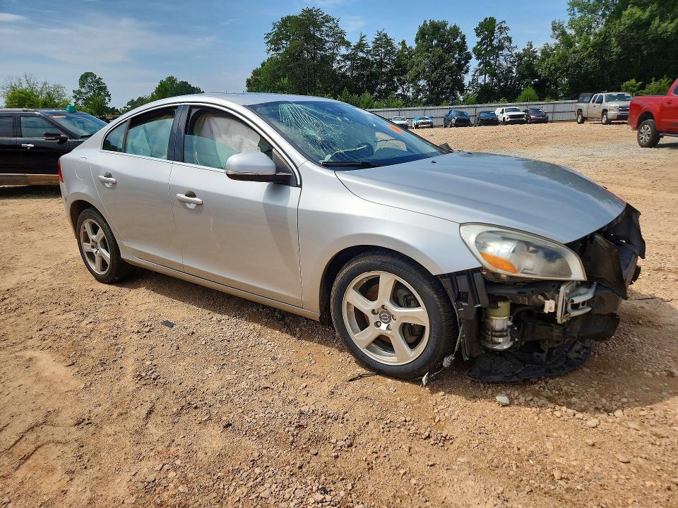 Photo 4 from auction – 2012 VOLVO S60 with VIN YV1622FS4C2139348