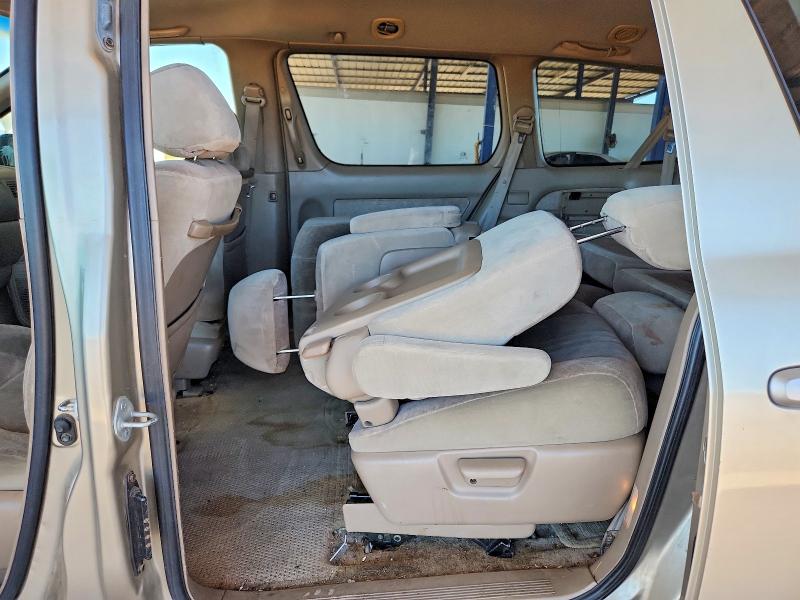 Photo 11 from auction – 2000 TOYOTA SIENNA with VIN 4T3ZF13C3YU259297