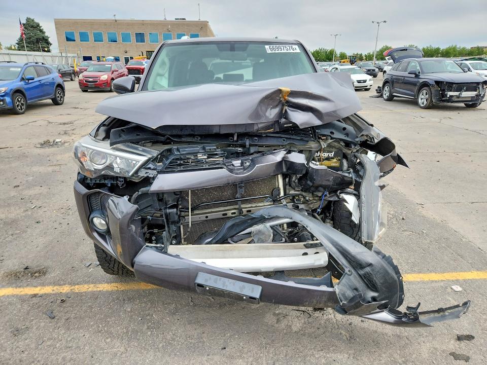 Photo 5 from auction – 2017 TOYOTA 4RUNNER with VIN JTEBU5JR3H5466071