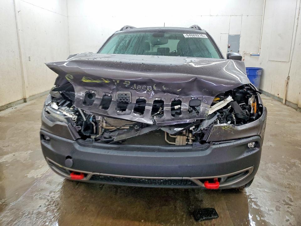 Photo 5 from auction – 2019 JEEP CHEROKEE with VIN 1C4PJMBX7KD398879