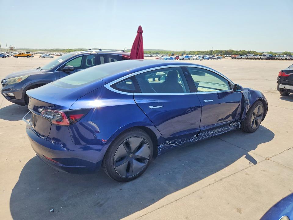 Photo 3 from auction – 2018 TESLA MODEL 3 with VIN 5YJ3E1EA0JF102357