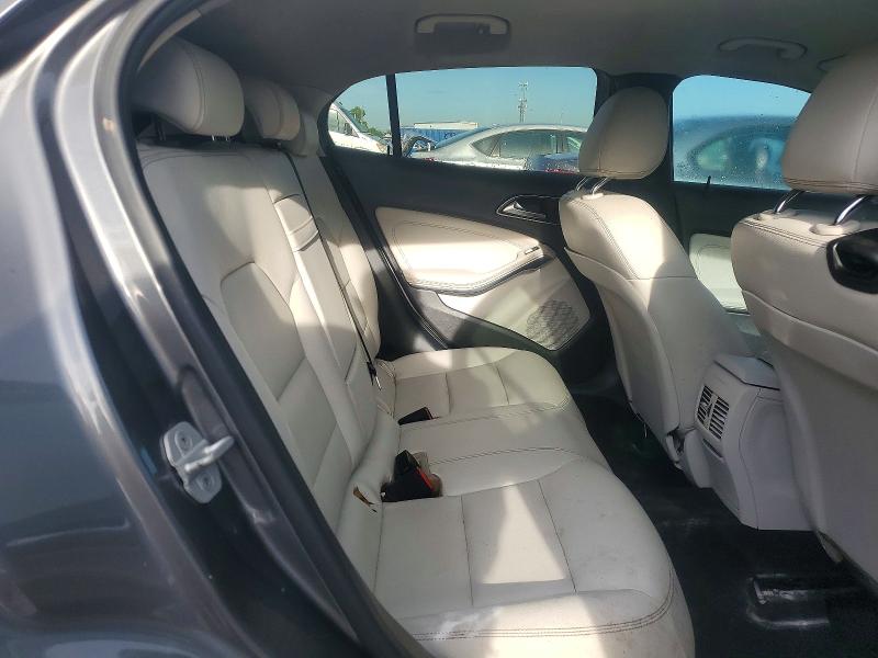 Photo 10 from auction – 2016 MERCEDES-BENZ GLA with VIN WDCTG4EB0GJ200661
