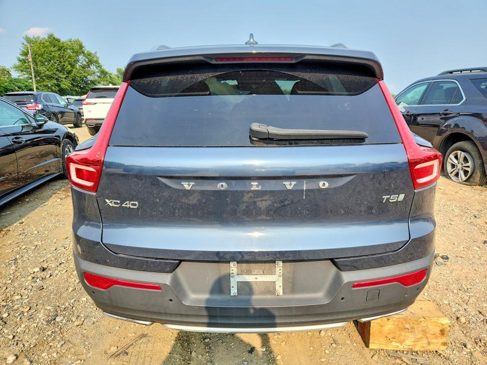 Photo 6 from auction – 2020 VOLVO XC40 with VIN YV4162ULXL2206760
