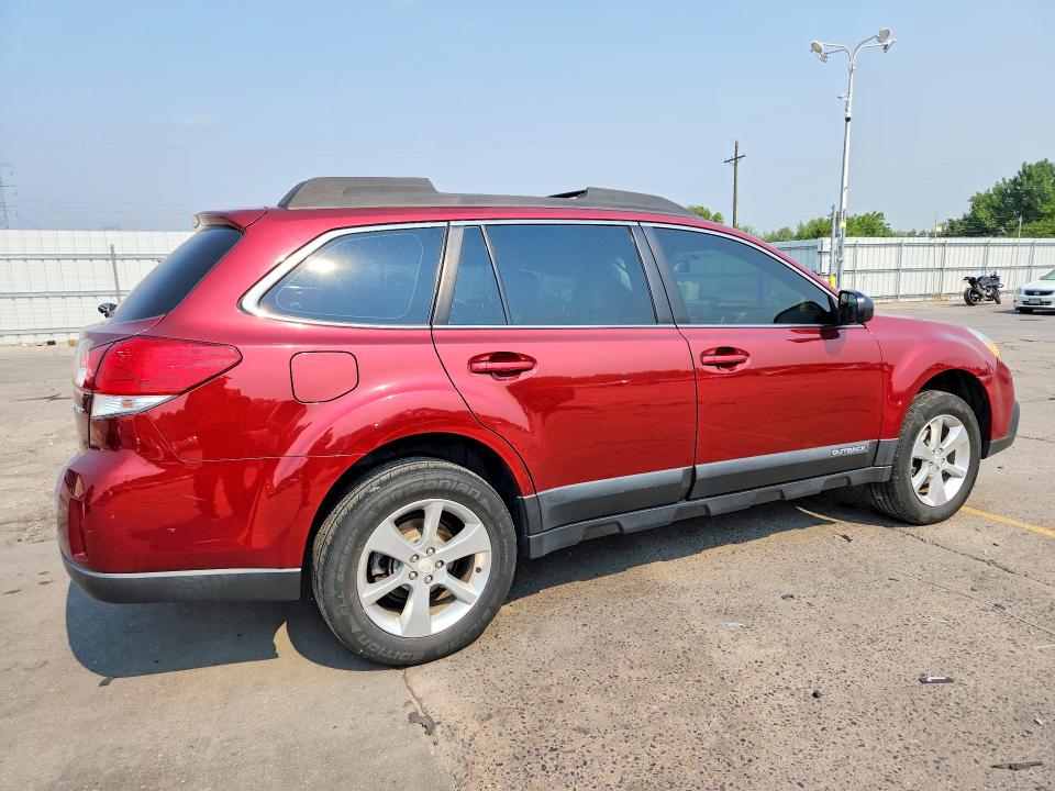 Photo 3 from auction – 2014 SUBARU OUTBACK with VIN 4S4BRCAC4E3313353