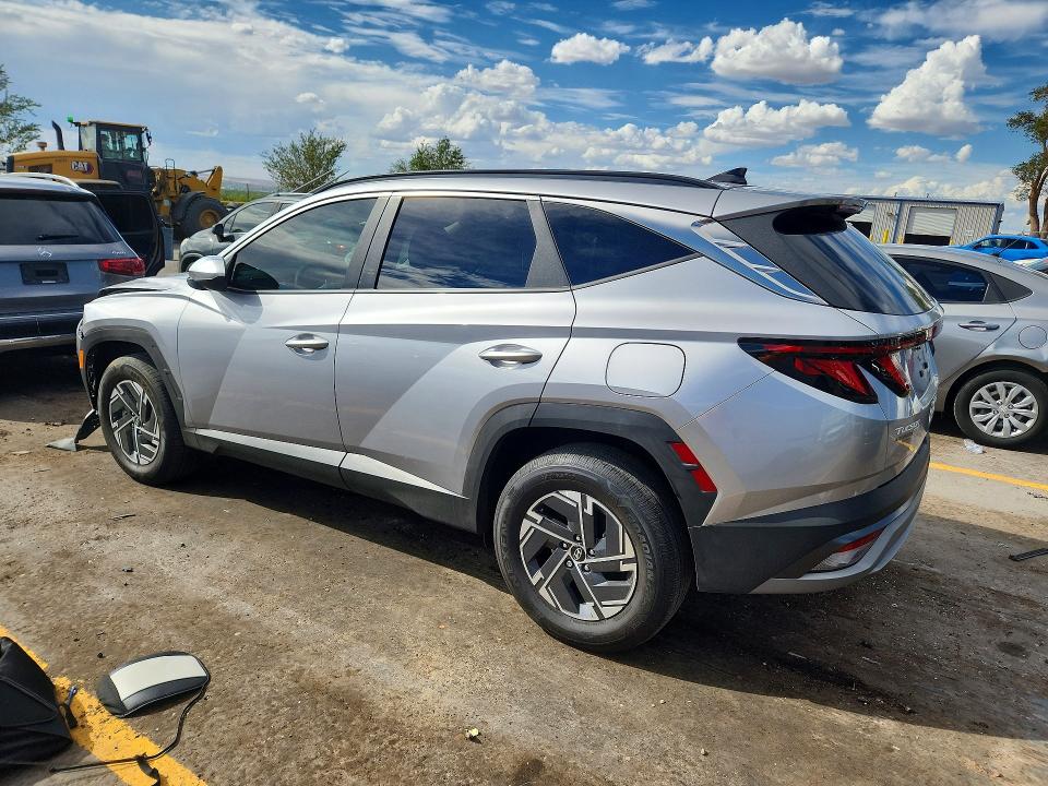 Photo 2 from auction – 2025 HYUNDAI TUCSON with VIN KM8JBDD16SU272469