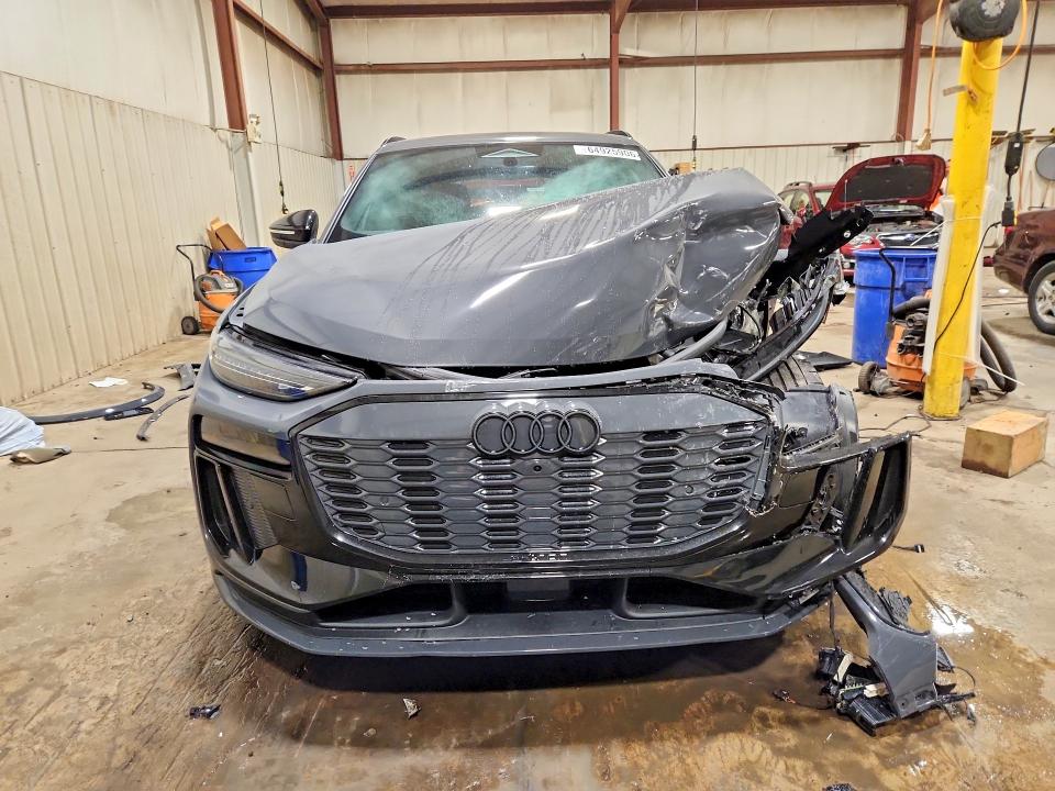 Photo 5 from auction – 2025 AUDI SQ6 E-TRON with VIN WA135BGF5SA031322