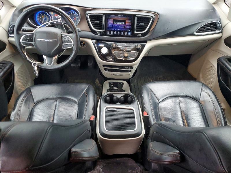Zdjęcie 8 z aukcji – 2017 CHRYSLER PACIFICA z VIN 2C4RC1EG4HR734992