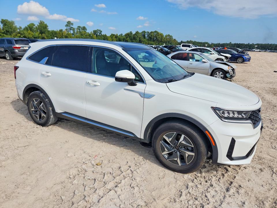 Photo 4 from auction – 2021 KIA SORENTO with VIN KNDRH4LG5M5054354