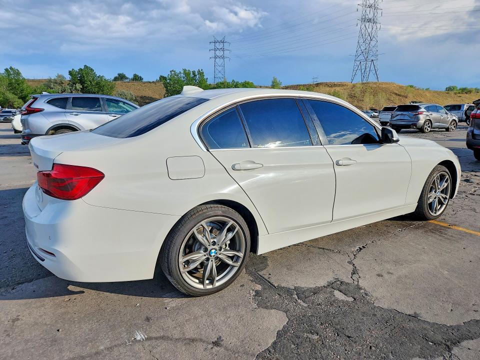 Photo 3 from auction – 2017 BMW 330 with VIN WBA8D9G37HNU66578