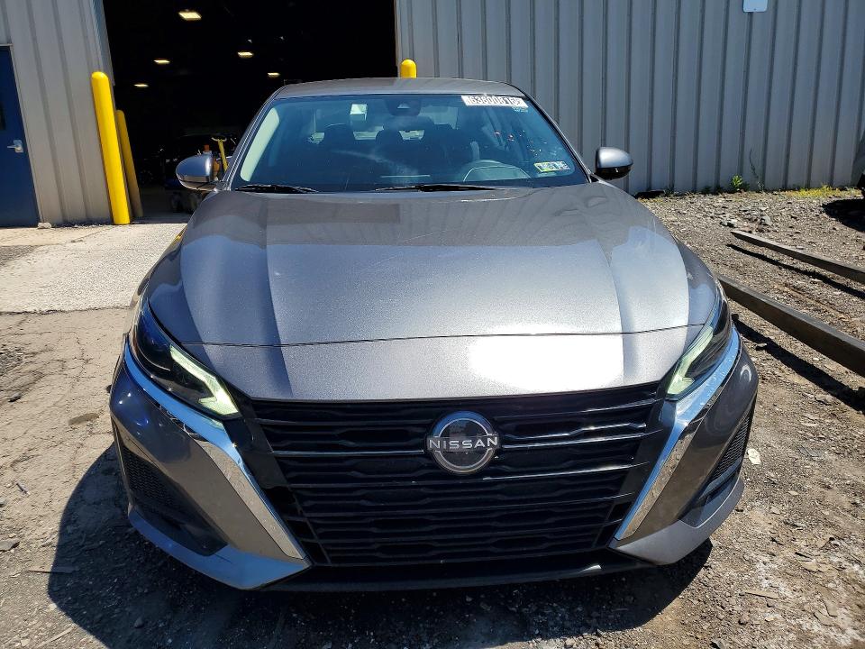 Photo 5 from auction – 2023 NISSAN ALTIMA with VIN 1N4BL4BV7PN339132