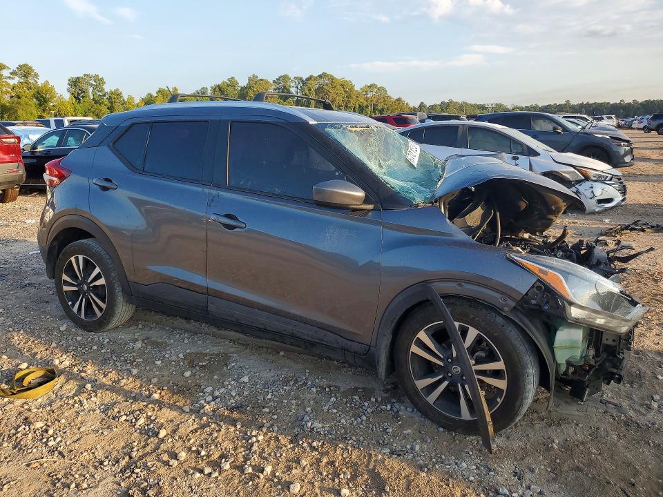 Photo 4 from auction – 2019 NISSAN KICKS with VIN 3N1CP5CU7KL520774