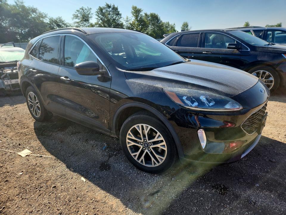 Photo 4 from auction – 2020 FORD ESCAPE with VIN 1FMCU9H91LUA11994