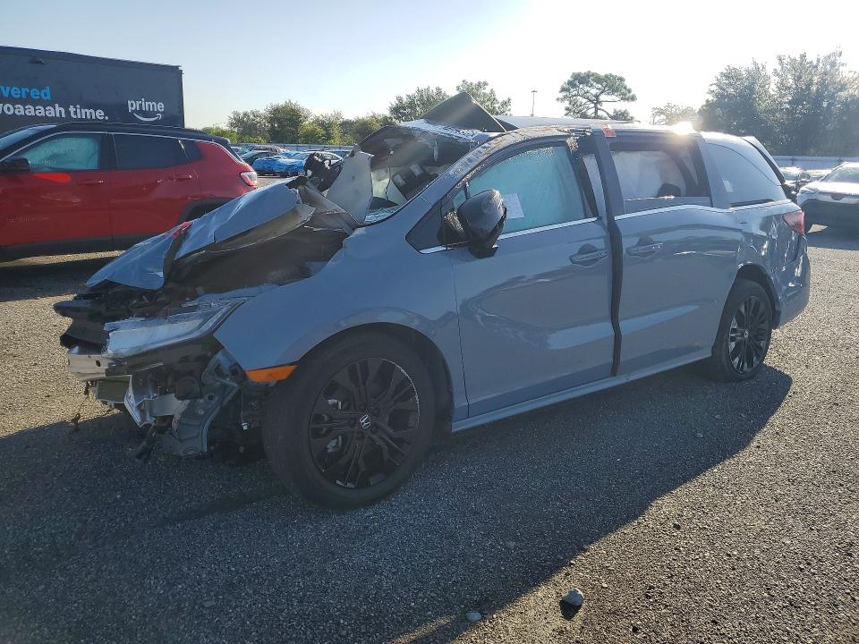 Photo 1 from auction – 2025 HONDA ODYSSEY with VIN 5FNRL6H75SB058922