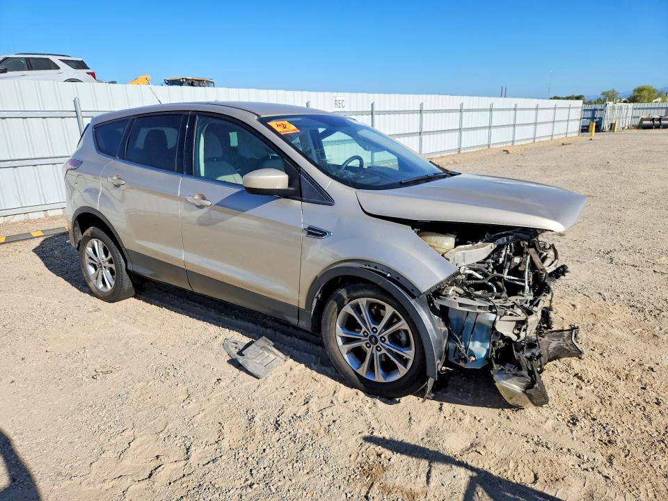 Foto 4 de la subasta – 2017 FORD ESCAPE con VIN 1FMCU0GD4HUB21916