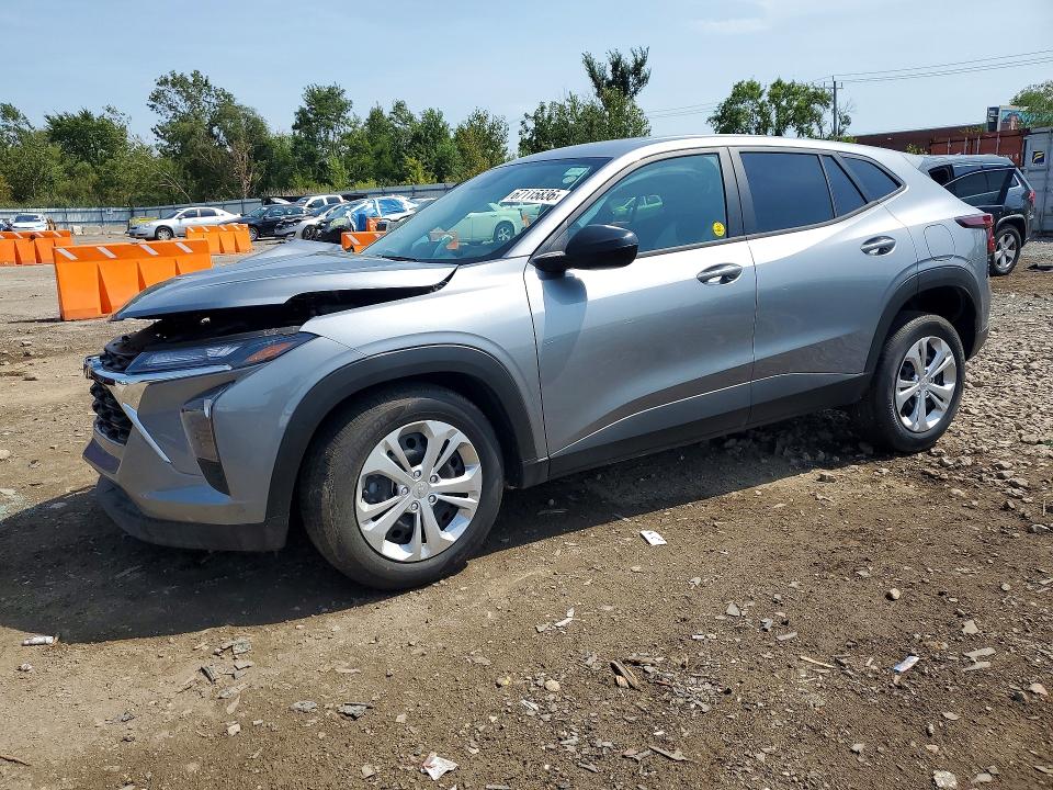CHEVROLET TRAX 2026 with VIN KL77LFEP8TC217763 - Photo from auction