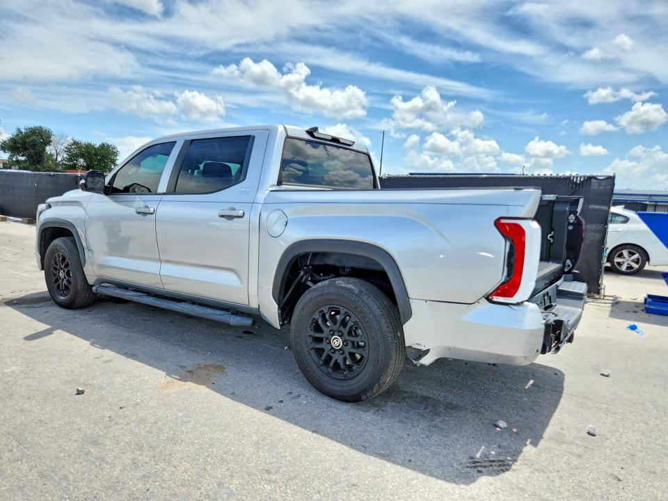 Photo 2 from auction – 2024 TOYOTA TUNDRA with VIN 5TFLA5AB2RX030063