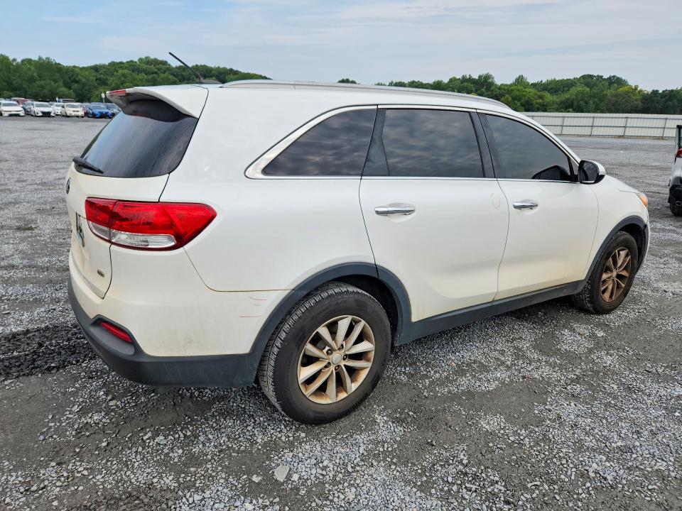 Photo 3 from auction – 2017 KIA SORENTO with VIN 5XYPG4A37HG285408