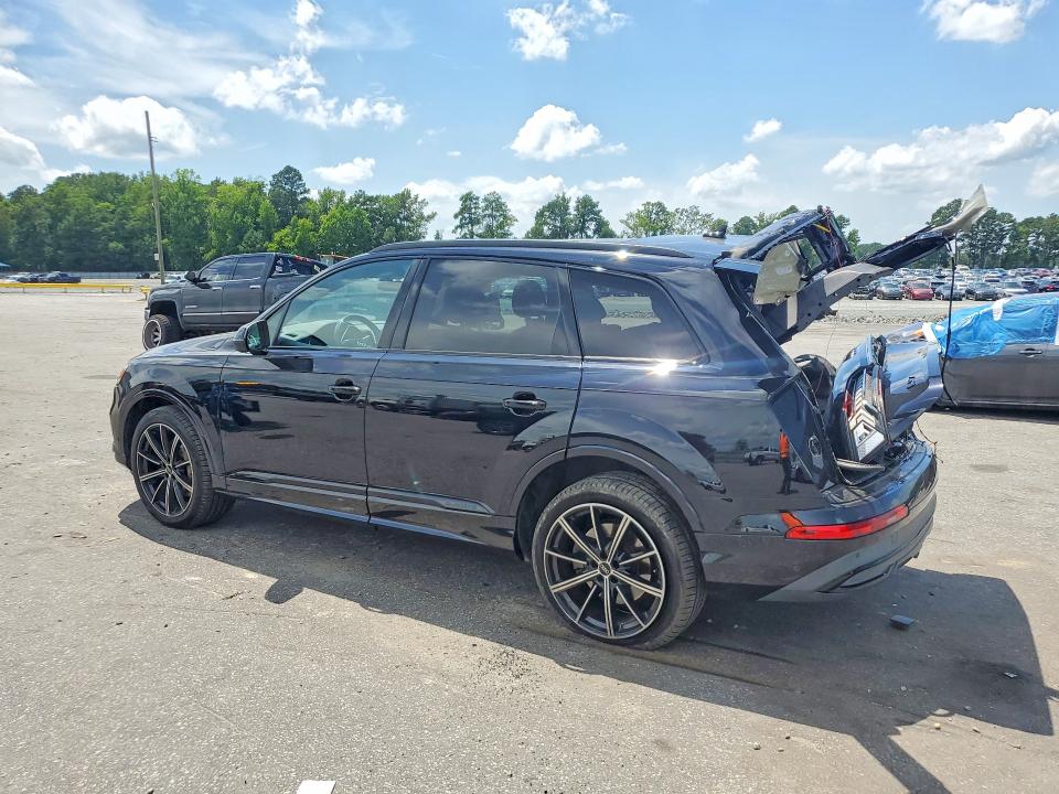 Zdjęcie 2 z aukcji – 2021 AUDI Q7 z VIN WA1LXAF76MD030762