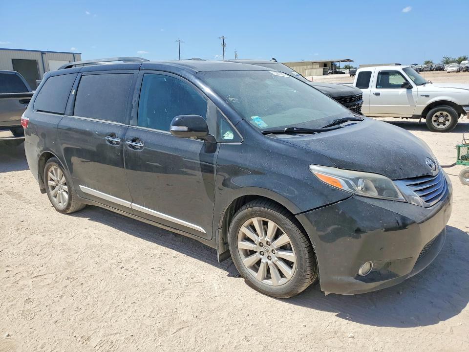 Photo 4 from auction – 2017 TOYOTA SIENNA with VIN 5TDYZ3DC0HS779455