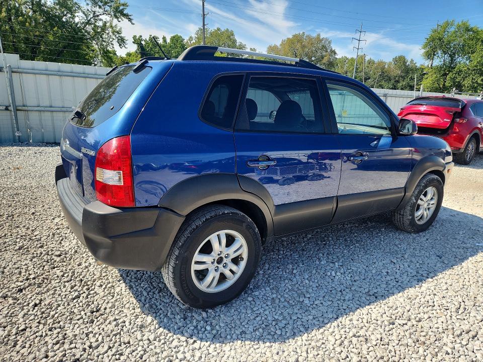 Photo 3 from auction – 2007 HYUNDAI TUCSON with VIN KM8JN72D67U503822