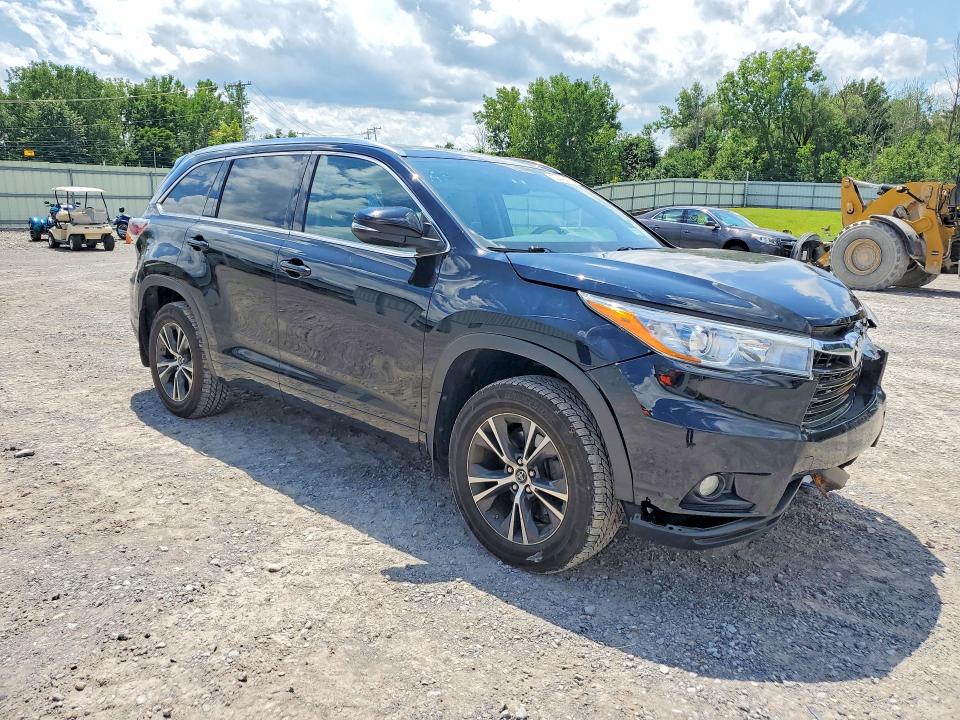 Photo 4 from auction – 2016 TOYOTA HIGHLANDER with VIN 5TDJKRFH2GS315504