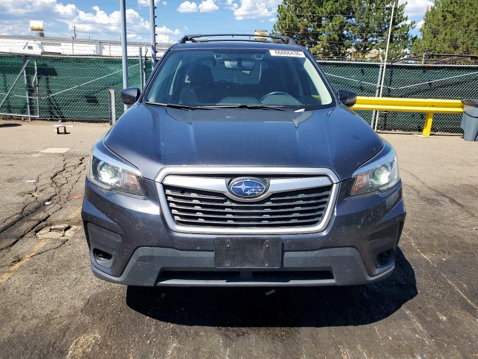 Photo 5 from auction – 2019 SUBARU FORESTER with VIN JF2SKAEC5KH517618