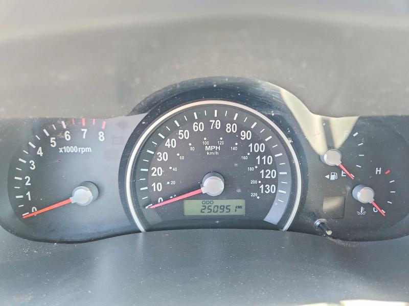 Photo 9 from auction – 2006 KIA SEDONA with VIN KNDMB233066063473