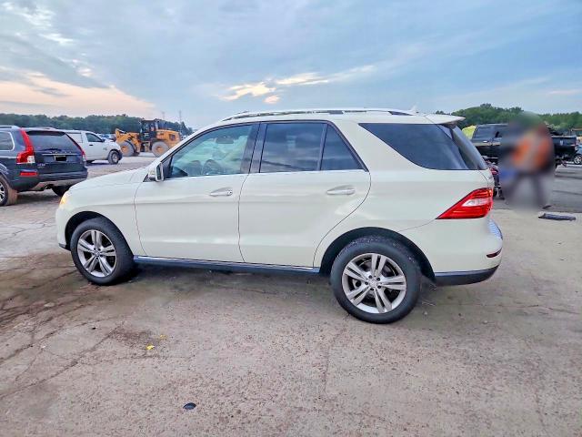 Photo 2 from auction – 2013 MERCEDES-BENZ ML with VIN 4JGDA5JB5DA165307