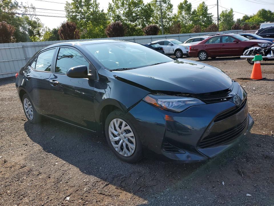 Photo 4 from auction – 2017 TOYOTA COROLLA with VIN 2T1BURHE3HC836355