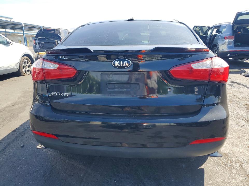 Photo 6 from auction – 2015 KIA FORTE with VIN KNAFK4A62F5342203