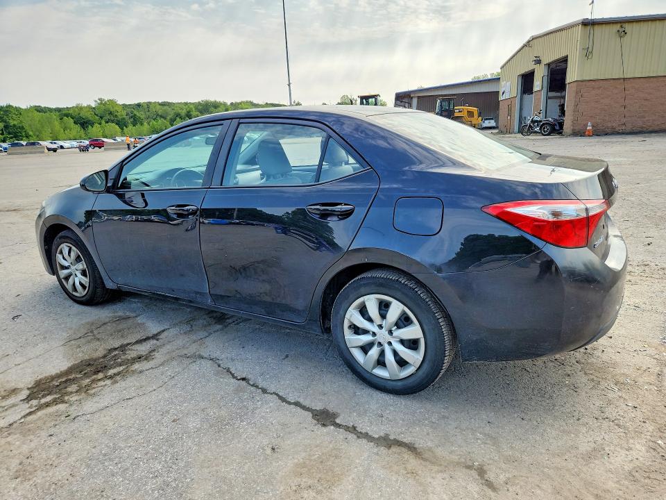 Foto 2 de la subasta – 2015 TOYOTA COROLLA con VIN 2T1BURHE3FC392519