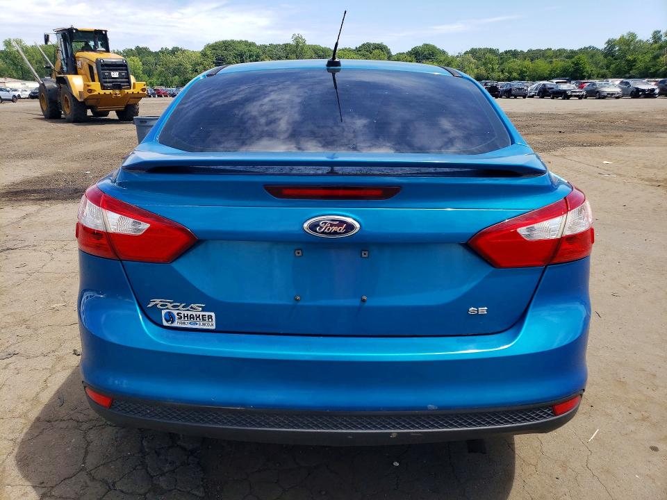 Photo 6 from auction – 2012 FORD FOCUS with VIN 1FAHP3F25CL442211