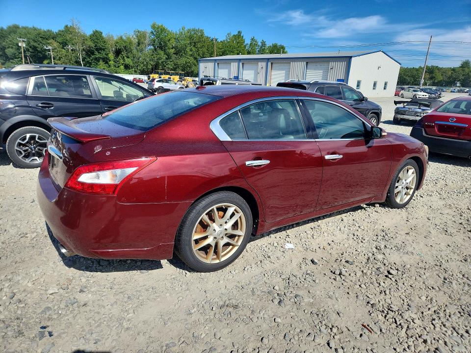 Photo 3 from auction – 2010 NISSAN MAXIMA with VIN 1N4AA5AP0AC813080